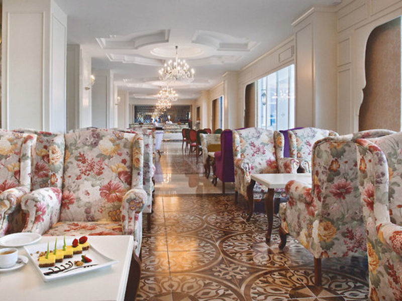 Oz Hotels Side Premium