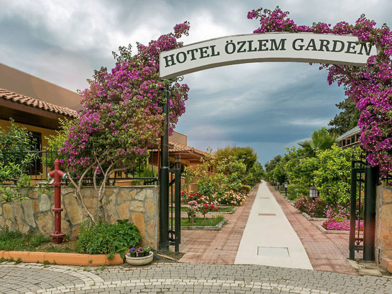 Özlem Garden Hotel