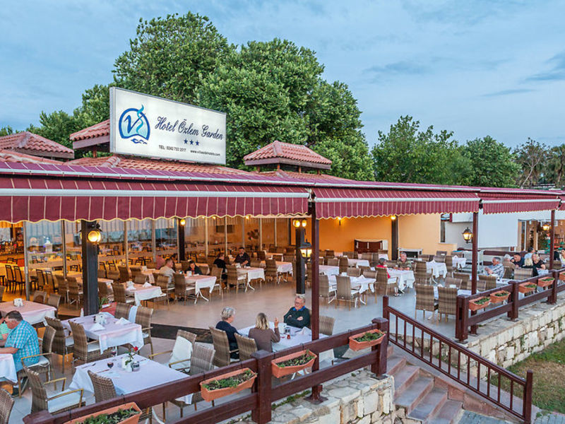 Özlem Garden Hotel