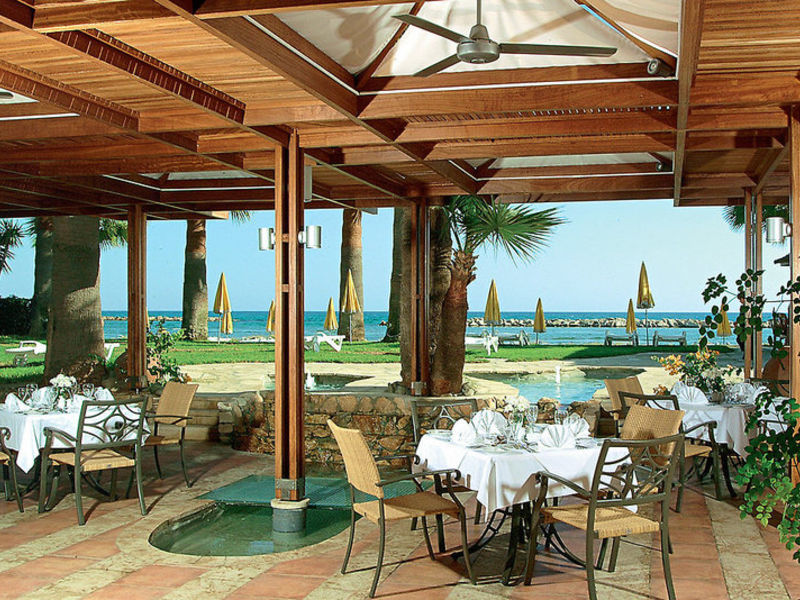 Palm Beach Hotel & Bungalows