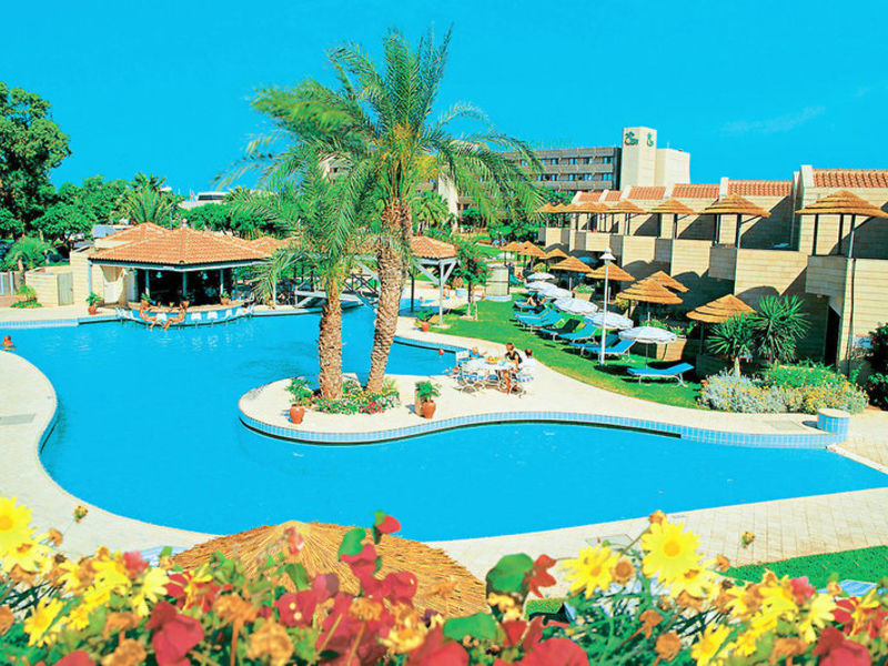 Palm Beach Hotel & Bungalows