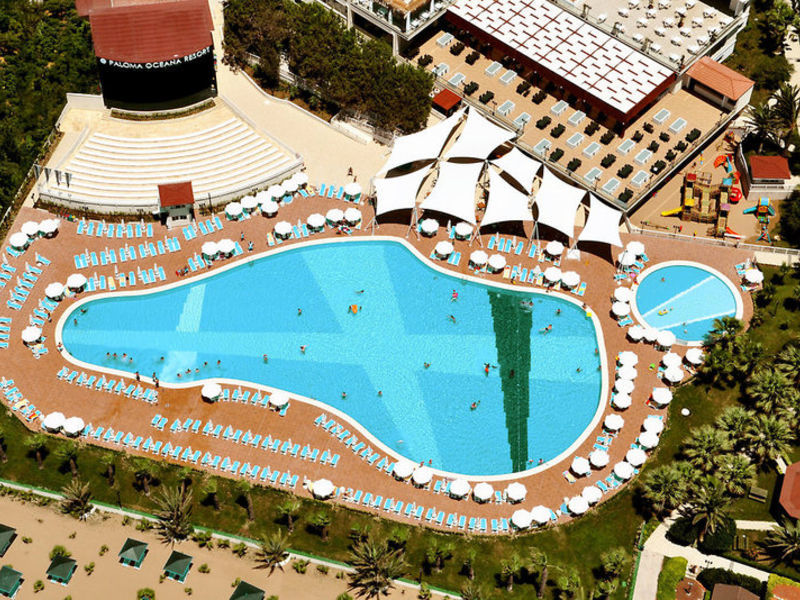 Paloma Oceana Resort
