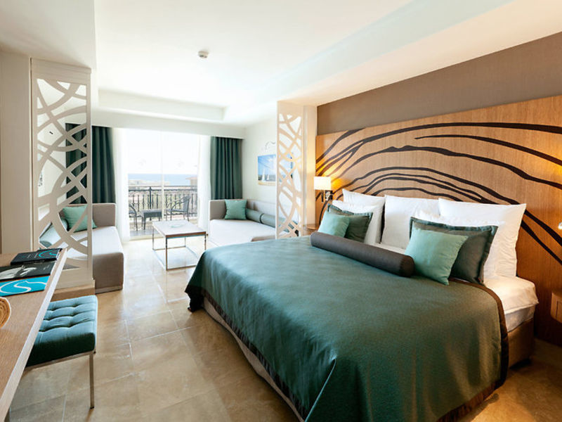 Paloma Oceana Resort