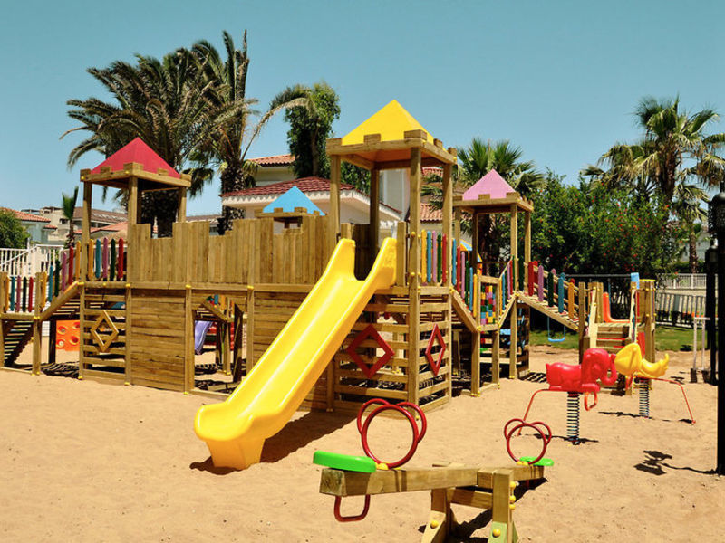 Paloma Oceana Resort