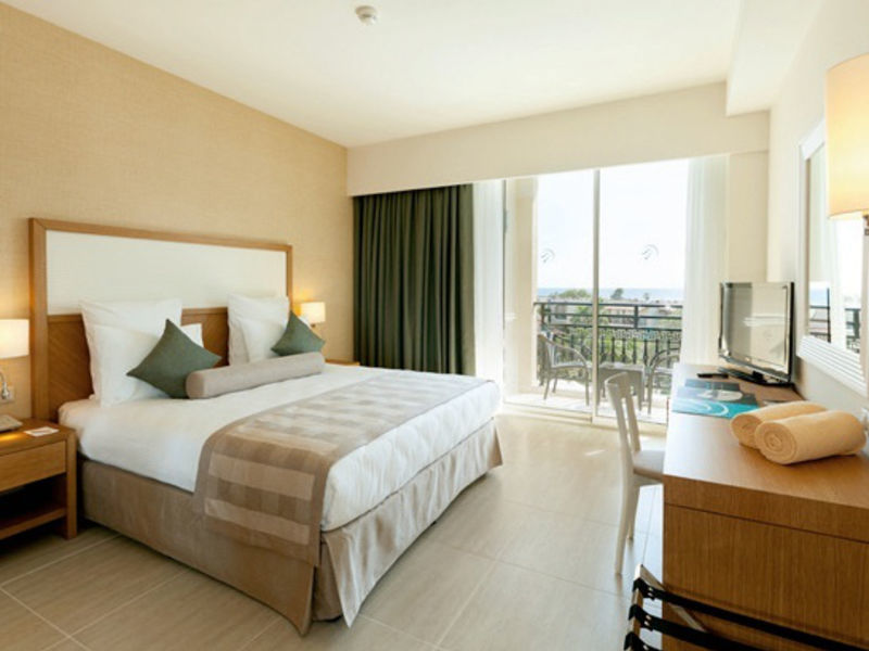 Paloma Oceana Resort