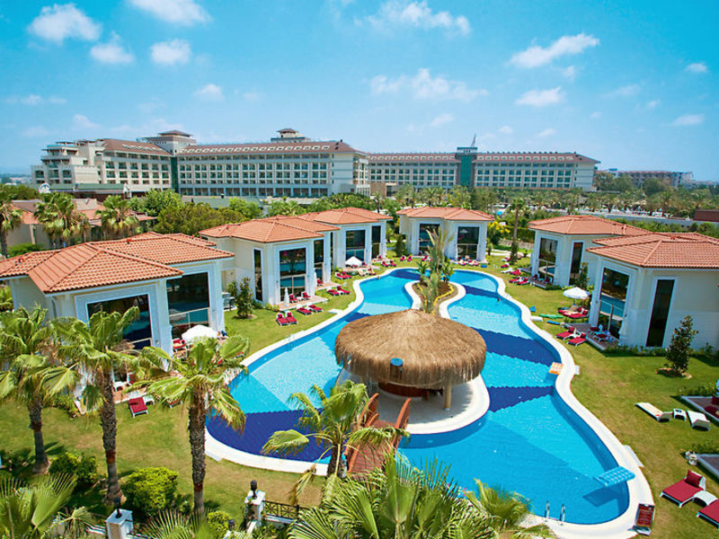 Paloma Oceana Resort