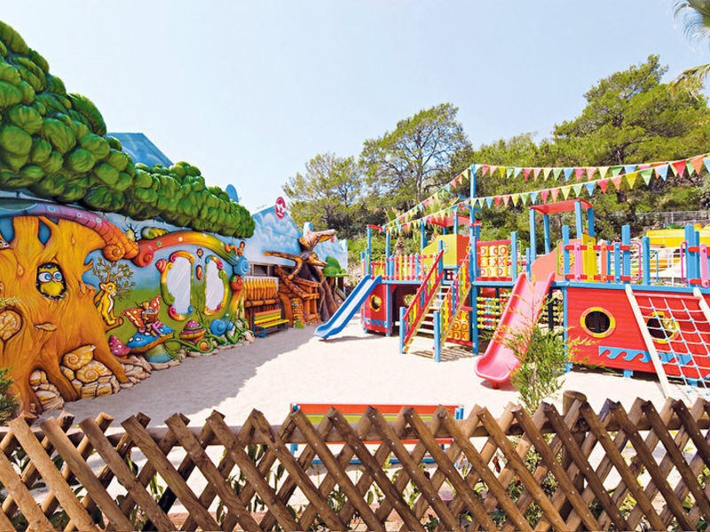 Paloma Pasha Resort