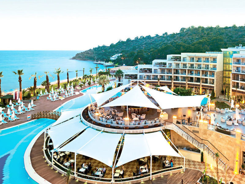 Paloma Pasha Resort