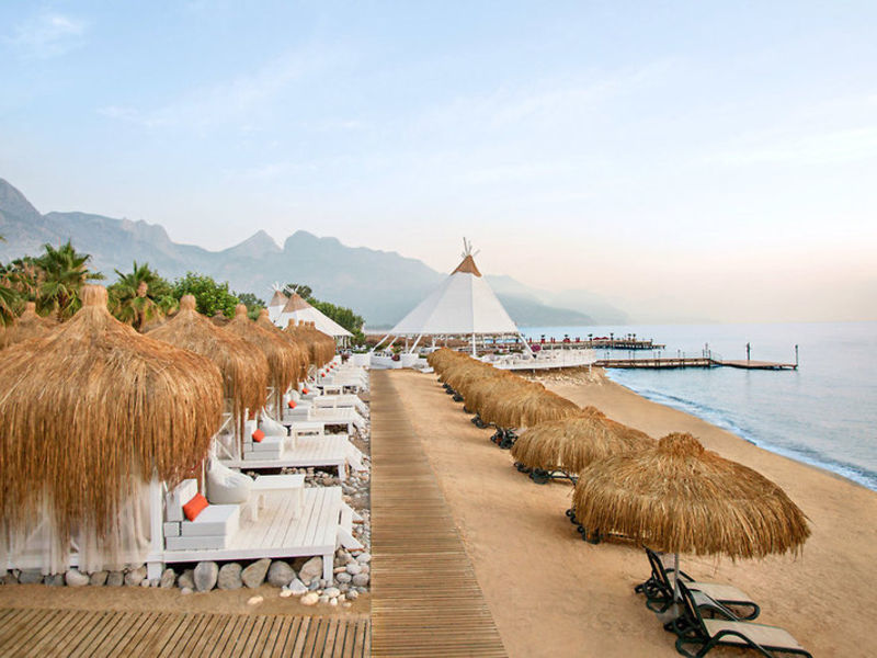 Paloma Renaissance Beach