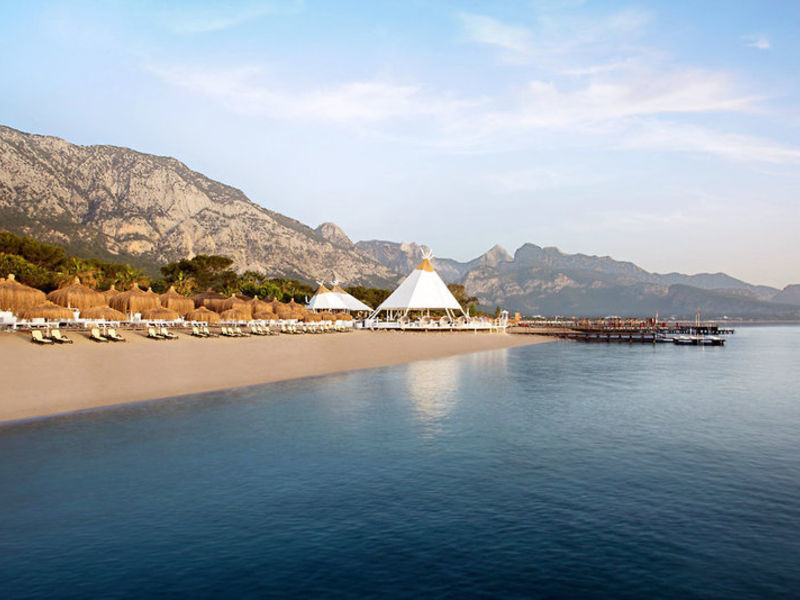 Paloma Renaissance Beach