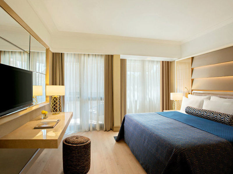 Paloma Renaissance Resort & Spa