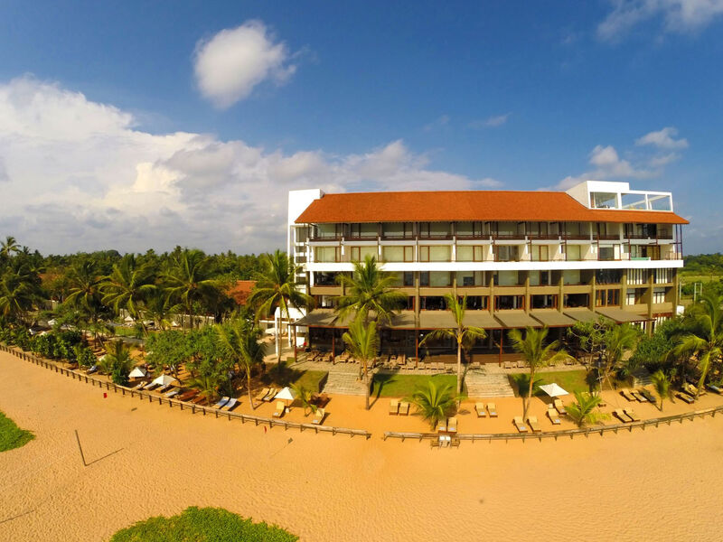 Pandanus Beach Resort &Amp; Spa