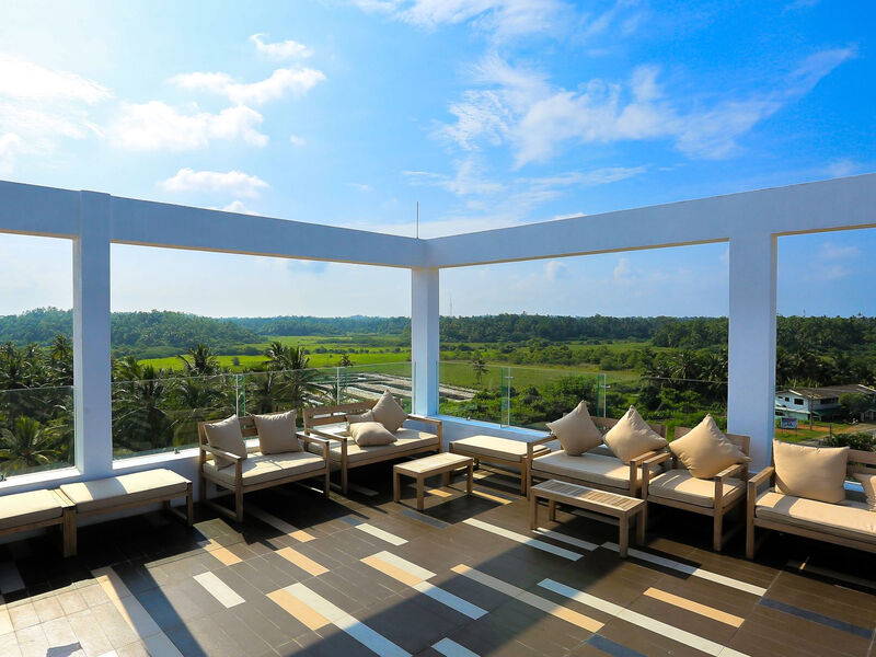 Pandanus Beach Resort &Amp; Spa