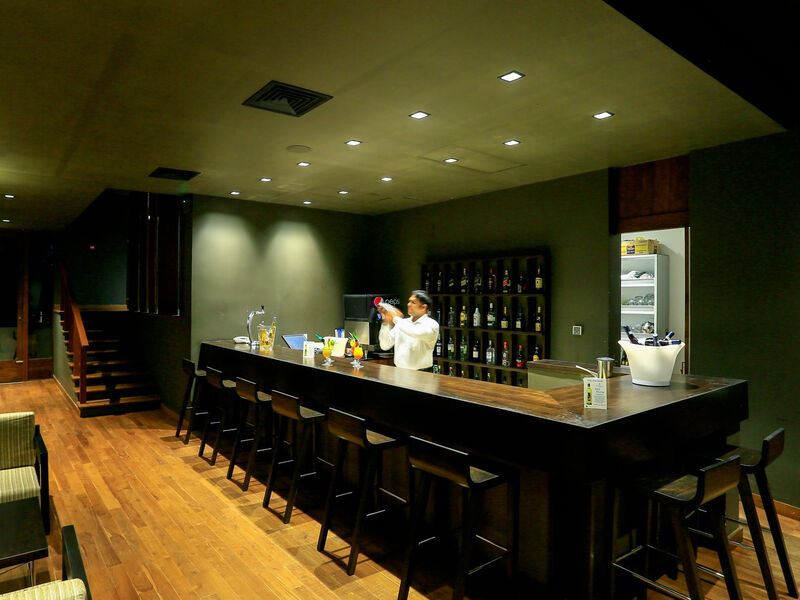 Pandanus Beach Resort &Amp; Spa