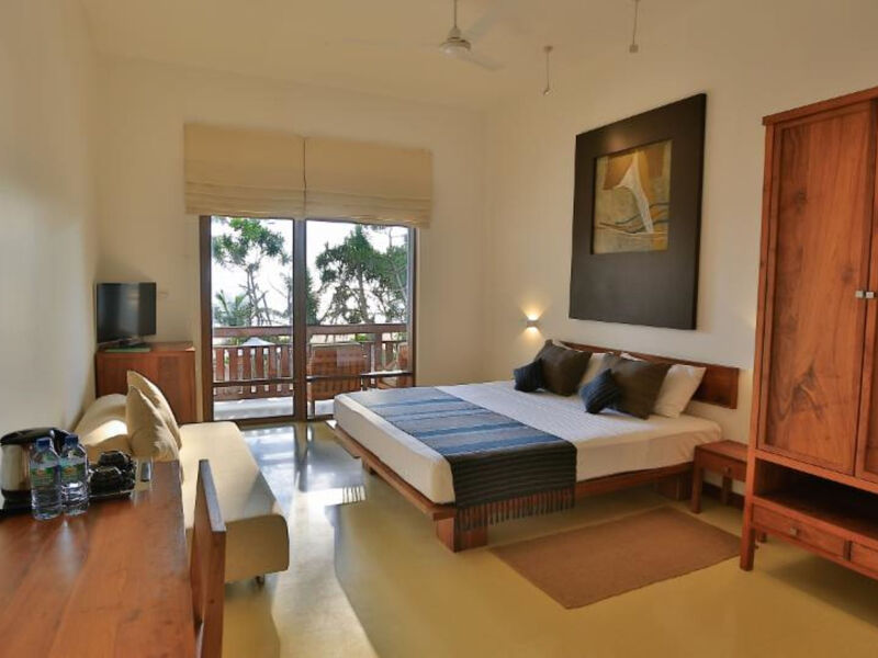 Pandanus Beach Resort &Amp; Spa