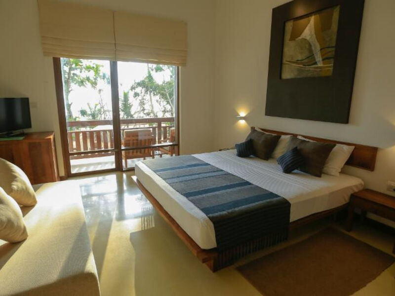 Pandanus Beach Resort &Amp; Spa
