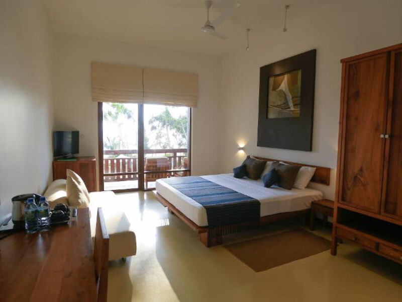 Pandanus Beach Resort &Amp; Spa