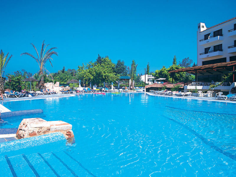 Paphos Gardens, St. +App.