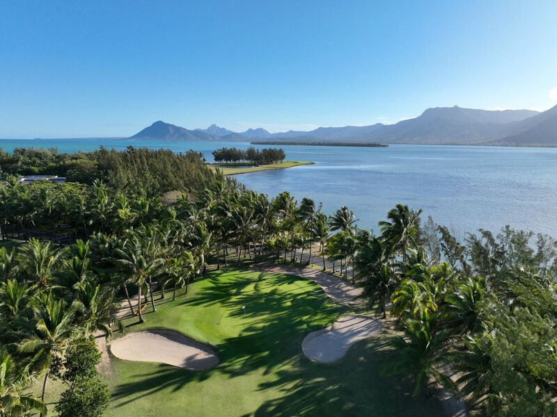 Paradis Beachcomber Golf Resort &Amp; Spa