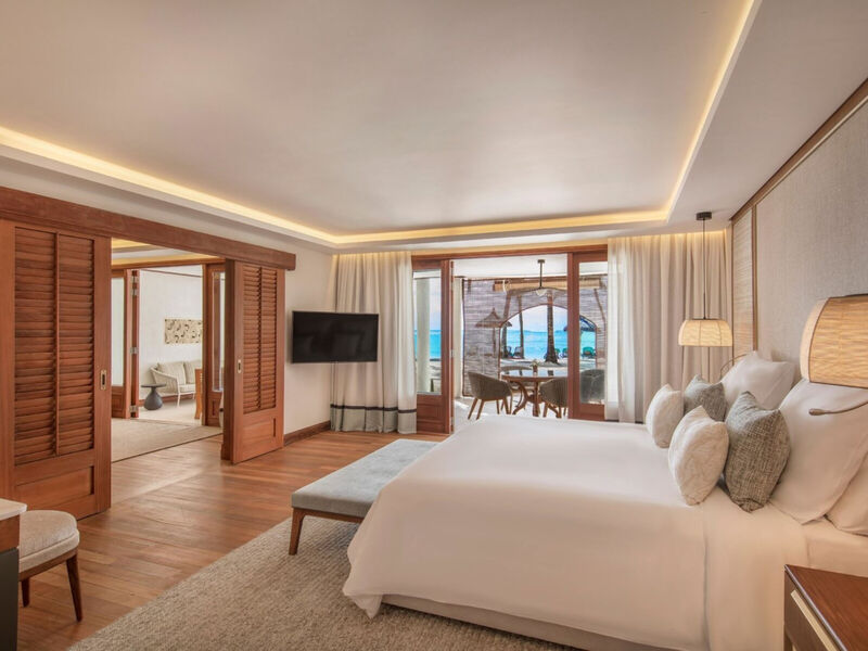 Paradis Beachcomber Golf Resort &Amp; Spa