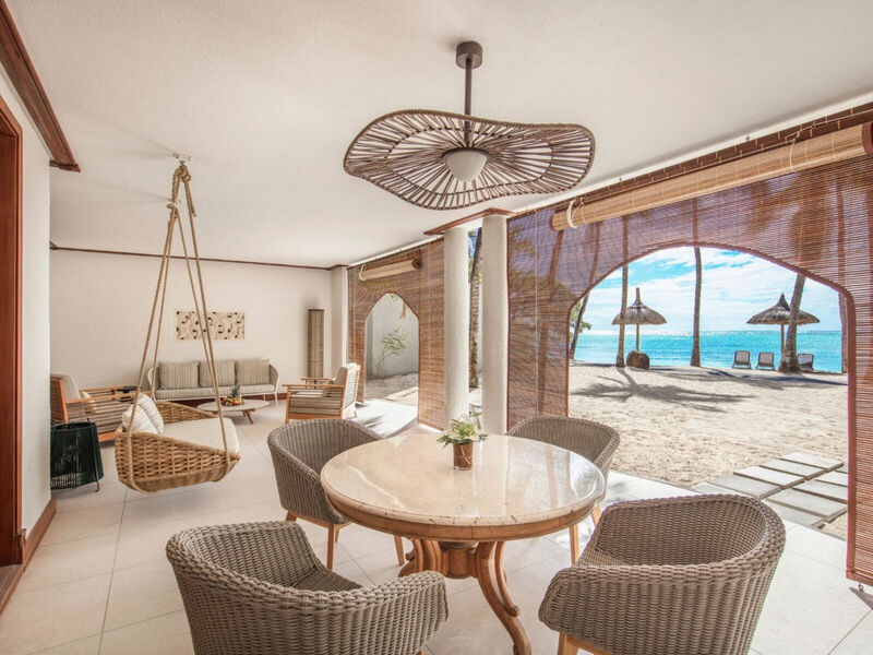 Paradis Beachcomber Golf Resort &Amp; Spa