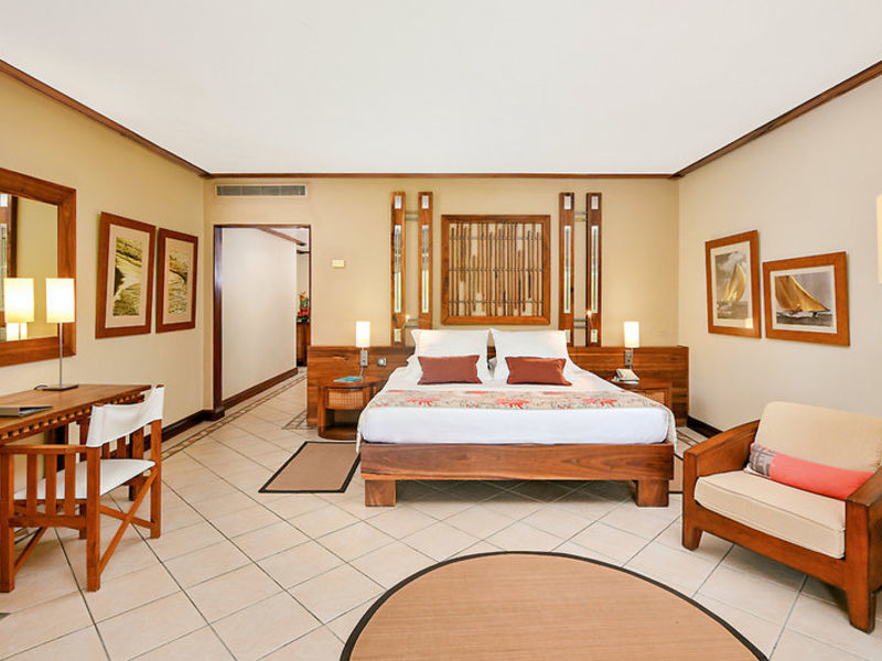Paradis Beachcomber Rs. & Spa
