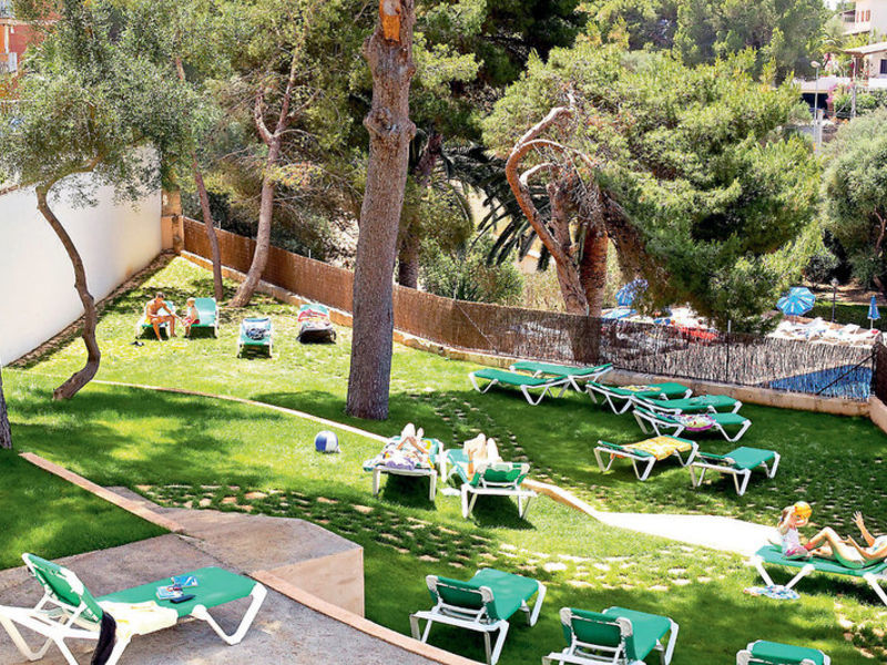 Paradise Beach Music Hotel