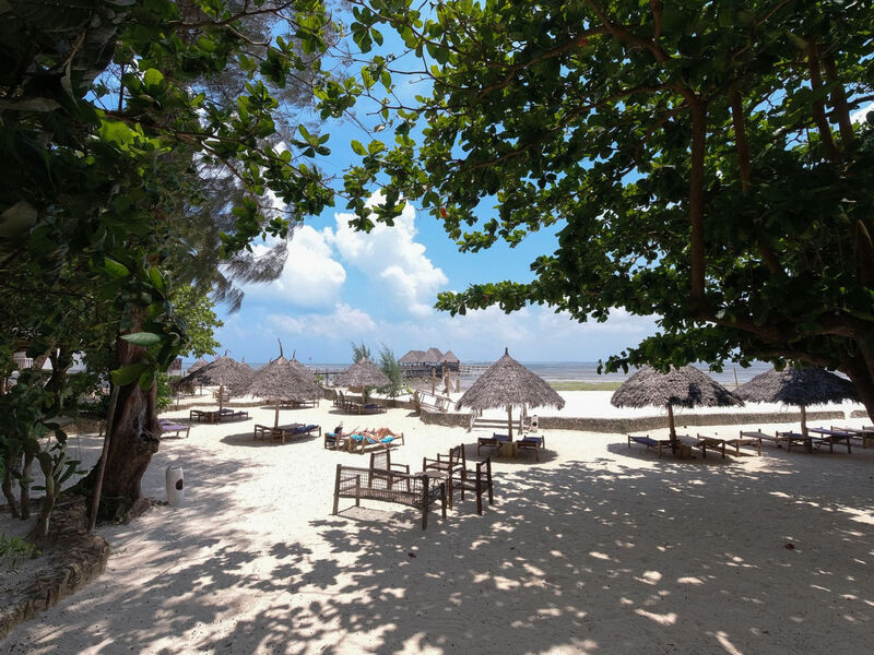 Paradise Beach Resort