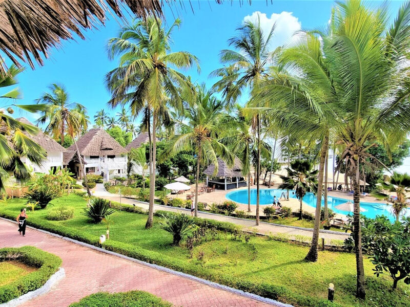 Paradise Beach Resort