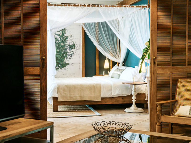 Paradise Cove Hotel & Spa