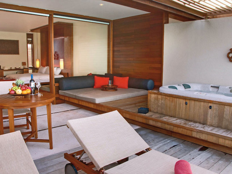 Paradise Island Resort & Spa