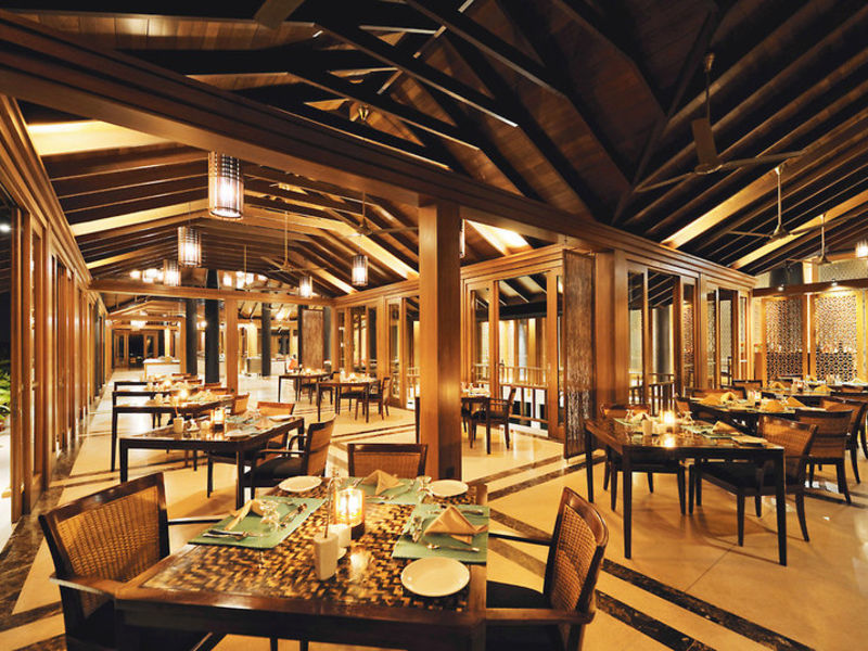 Paradise Island Resort & Spa