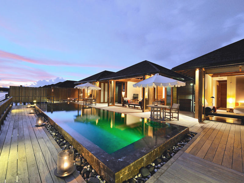Paradise Island Resort & Spa