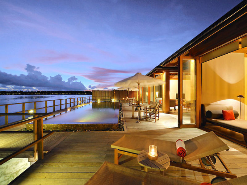 Paradise Island Resort & Spa