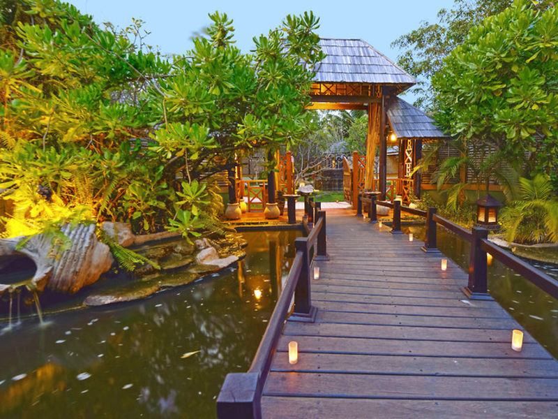 Paradise Island Resort & Spa