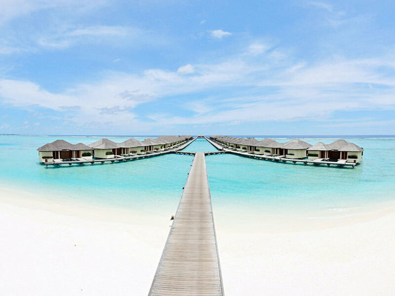 Paradise Island Resort & Spa
