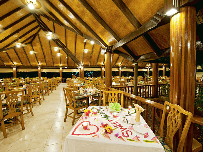 Paradise Island Resort & Spa
