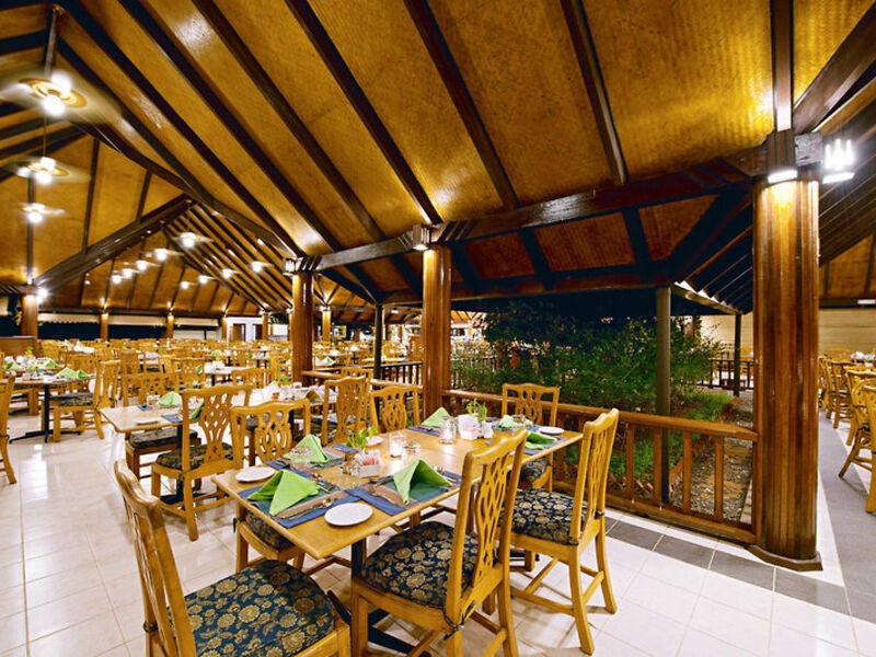 Paradise Island Resort & Spa