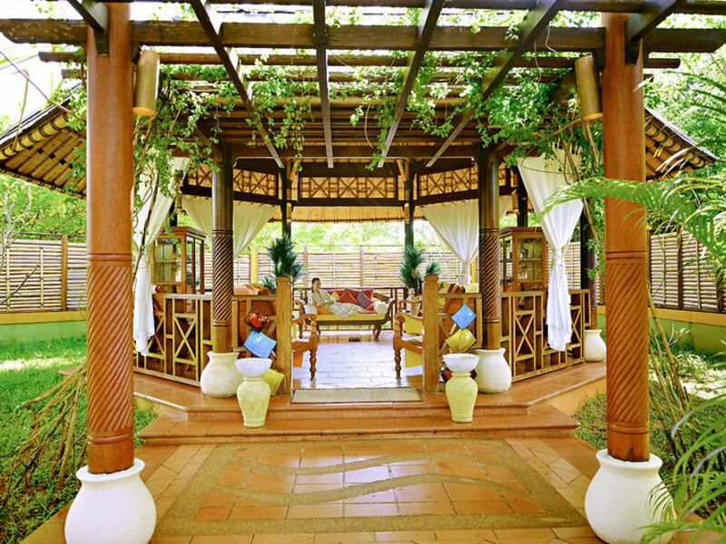 Paradise Island Resort & Spa