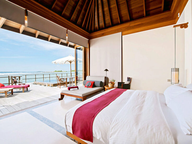Paradise Island Resort & Spa