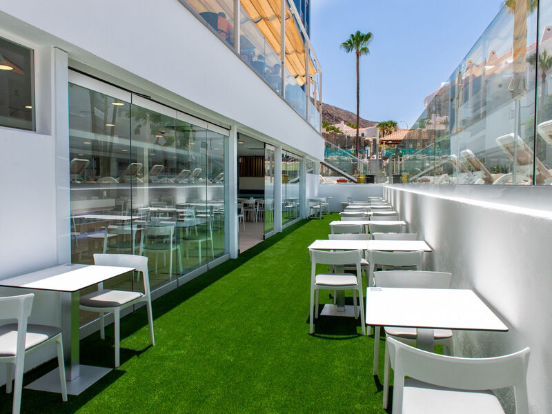 Paradise Park Fun Lifestyle Hotel