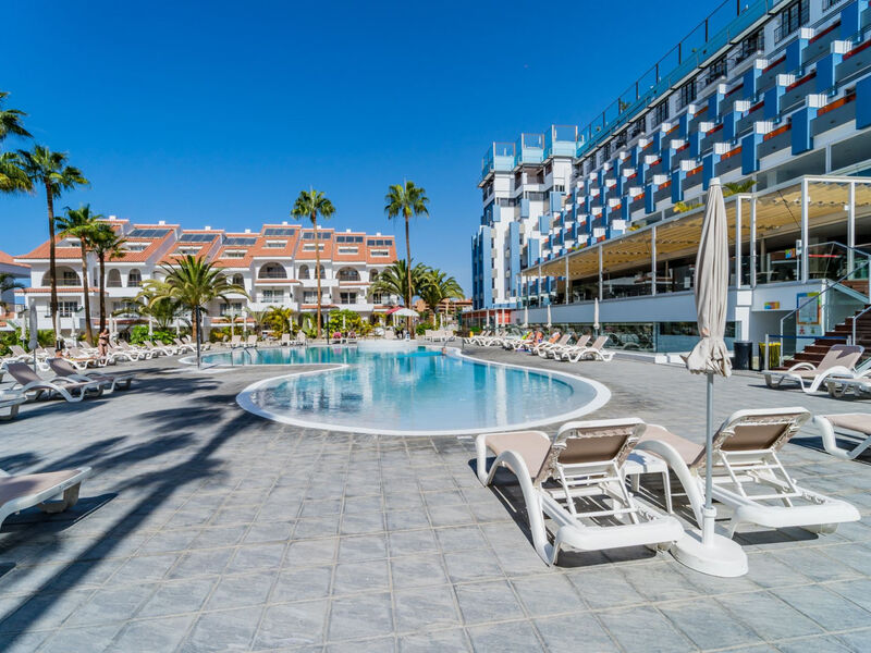 Paradise Park Fun Lifestyle Hotel