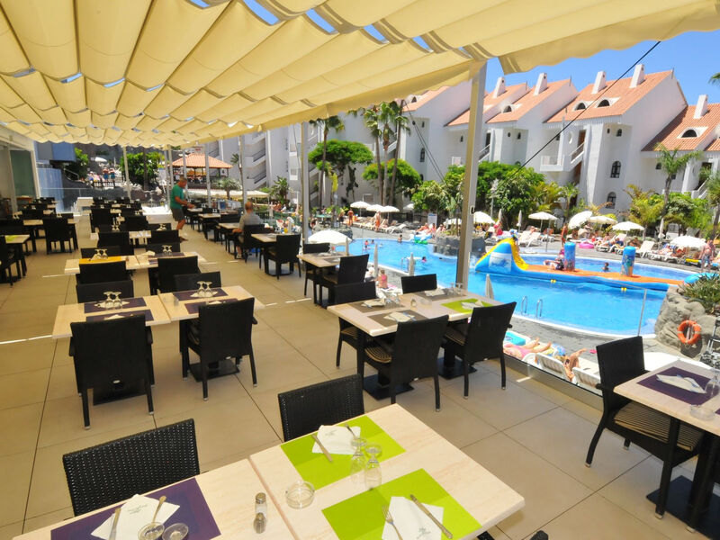 Paradise Park Fun Lifestyle Hotel