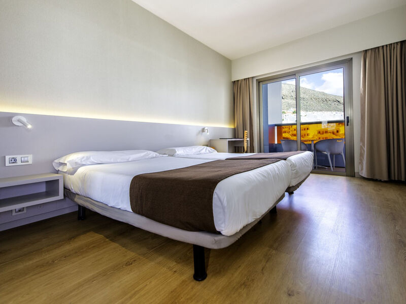 Paradise Park Fun Lifestyle Hotel