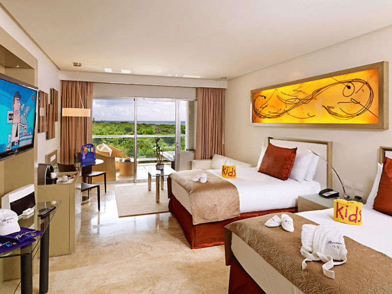 Paradisus P. d. C. La Esmeralda