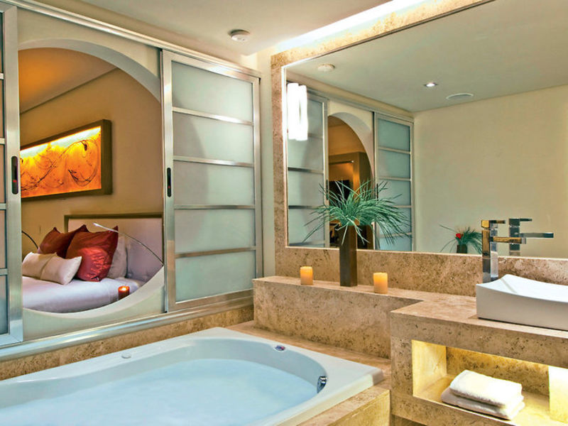 Paradisus P. d. C. La Esmeralda