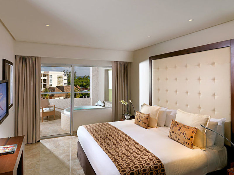 Paradisus P. d. C. La Perla