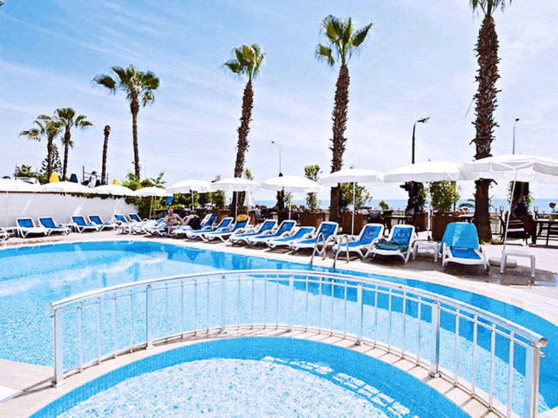 Parador Hotel