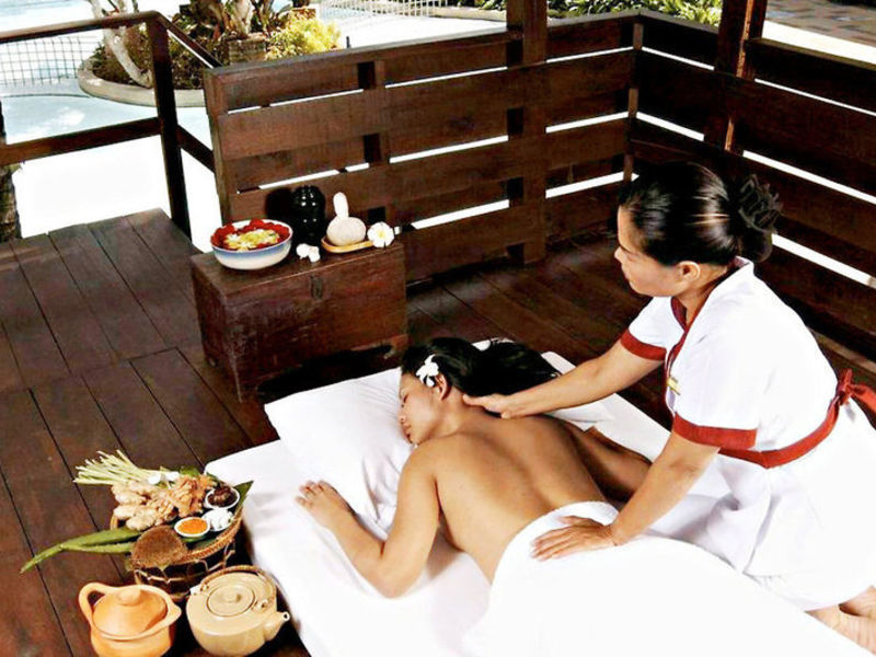 Patong Beach Hotel
