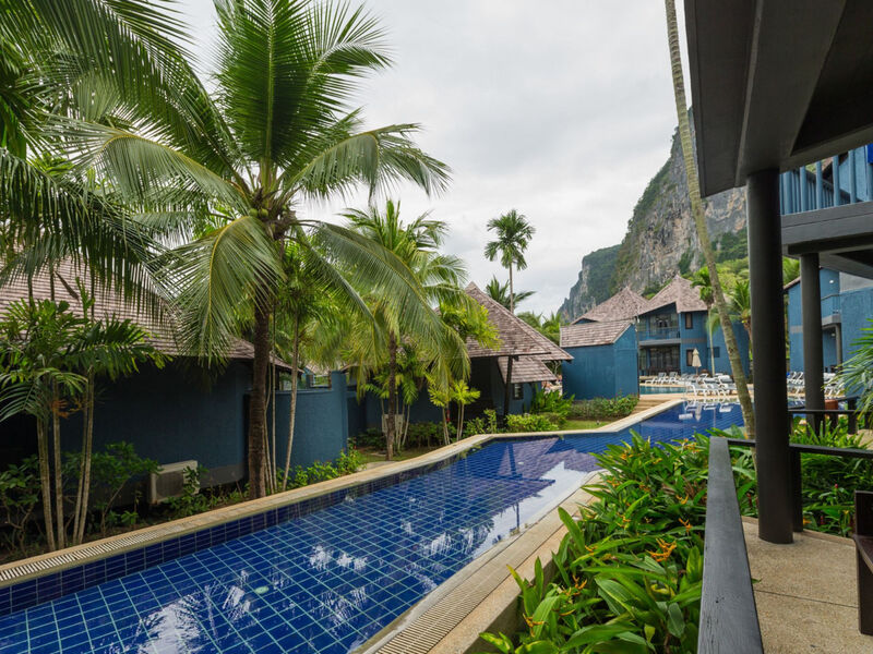 Peace Laguna Resort & Spa